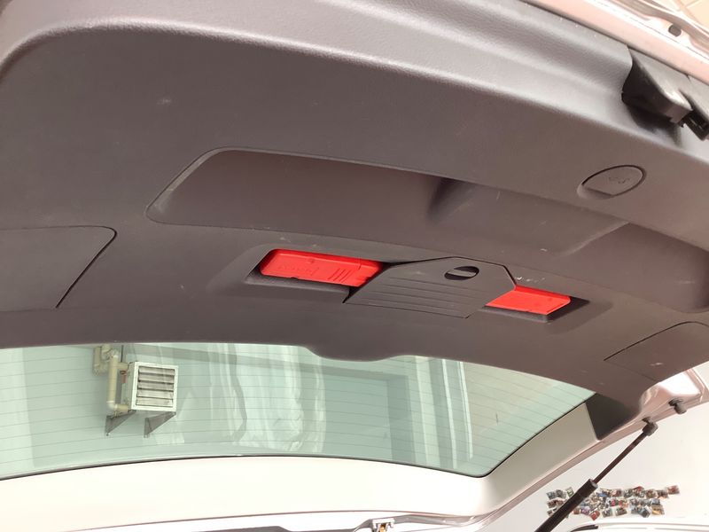 Volkswagen Touran 1.6 TDI Trendline BlueMotion Tech 2014 – снимка 35