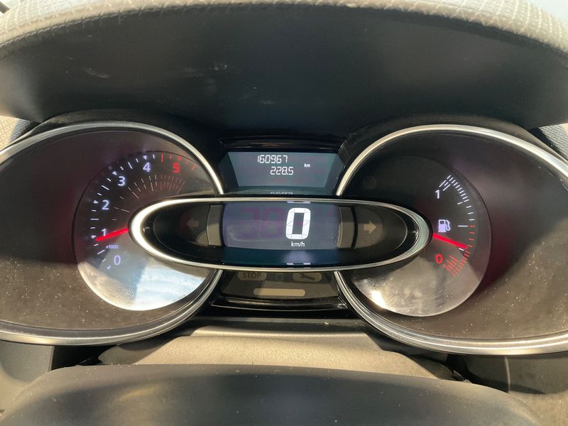Renault Clio 1.5 dCi Energy Intens 2016 – снимка 18