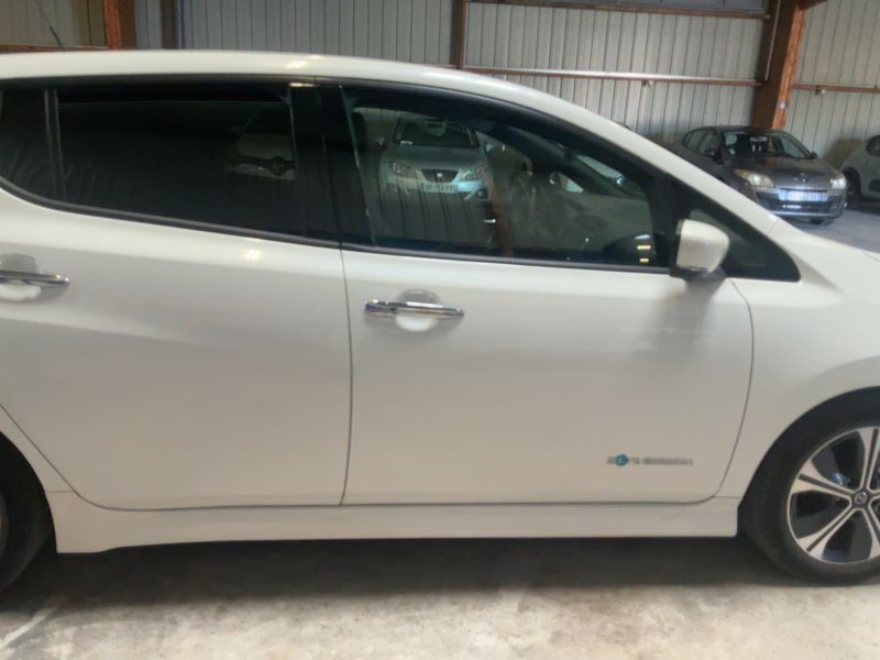 Nissan Leaf electric drive 110 kW N-Connecta 2018 – снимка 10