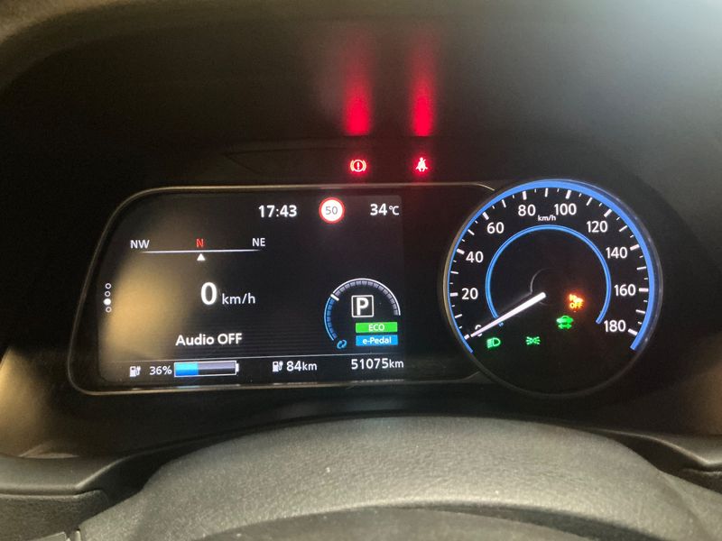 Nissan Leaf electric drive 110 kW N-Connecta 2018 – снимка 18