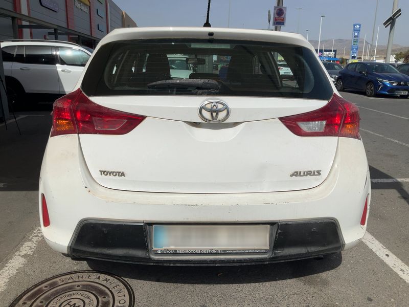 Toyota Auris 1.4 Turbodiesel Dynamic 2014 – снимка 7