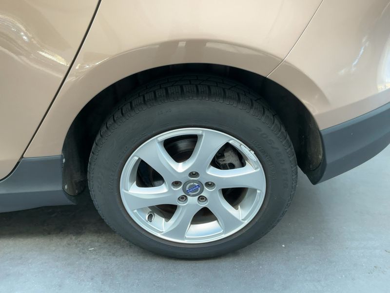 Volvo V40 Cross Country 2.0 D2 2015 – снимка 5