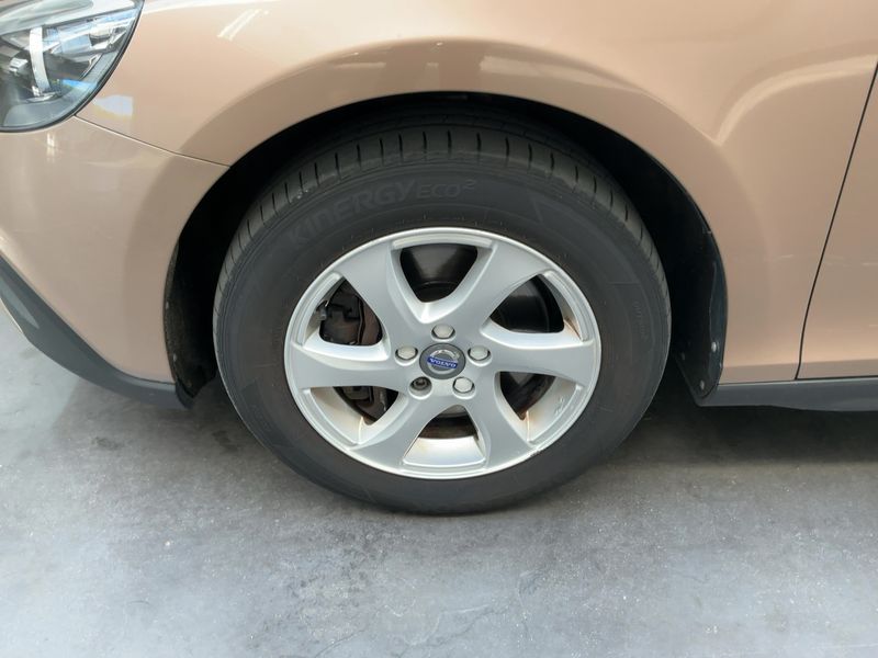 Volvo V40 Cross Country 2.0 D2 2015 – снимка 3
