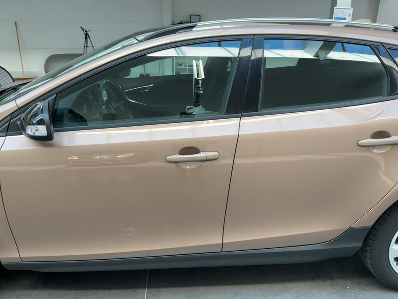 Volvo V40 Cross Country 2.0 D2 2015 – снимка 4