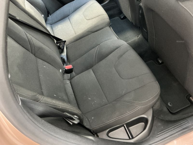 Volvo V40 Cross Country 2.0 D2 2015 – снимка 37