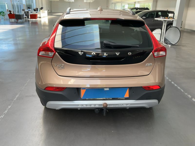 Volvo V40 Cross Country 2.0 D2 2015 – снимка 7