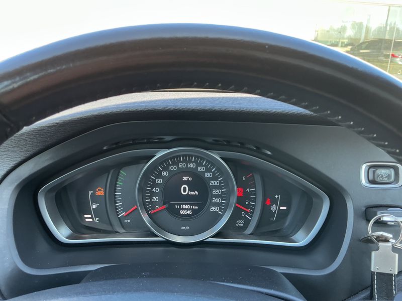 Volvo V40 Cross Country 2.0 D2 2015 – снимка 42