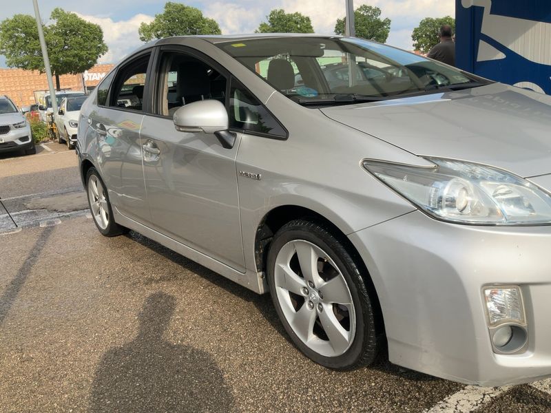 Toyota Prius 1.8 Advance 2011 – снимка 12