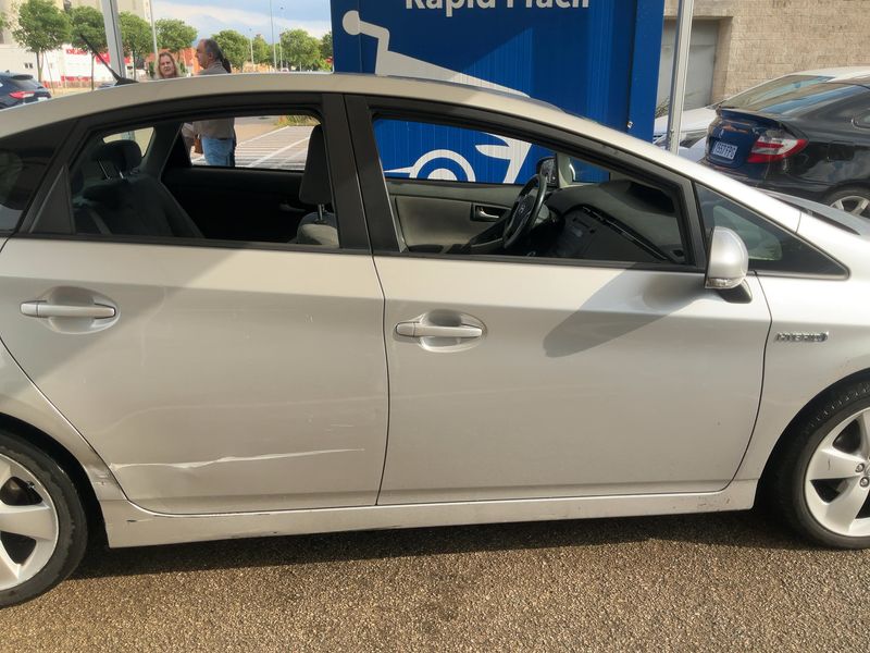 Toyota Prius 1.8 Advance 2011 – снимка 10