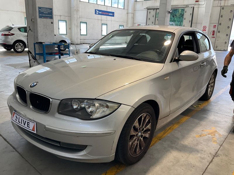 BMW 1er 118d 2009 – снимка 1