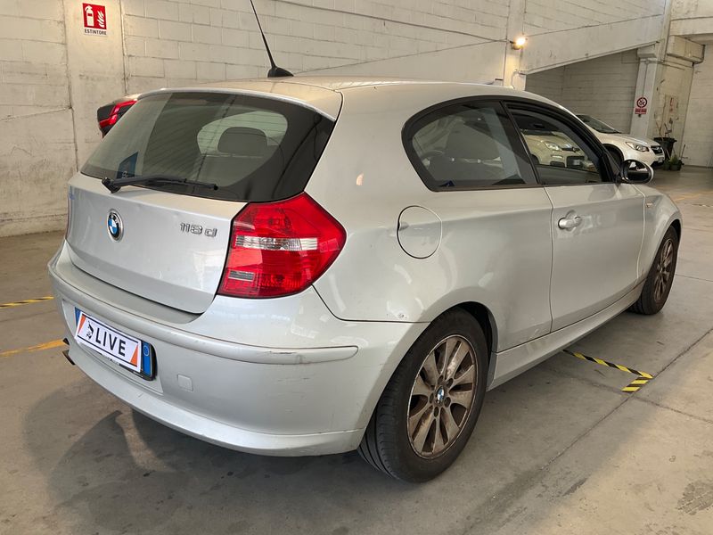 BMW 1er 118d 2009 – снимка 2