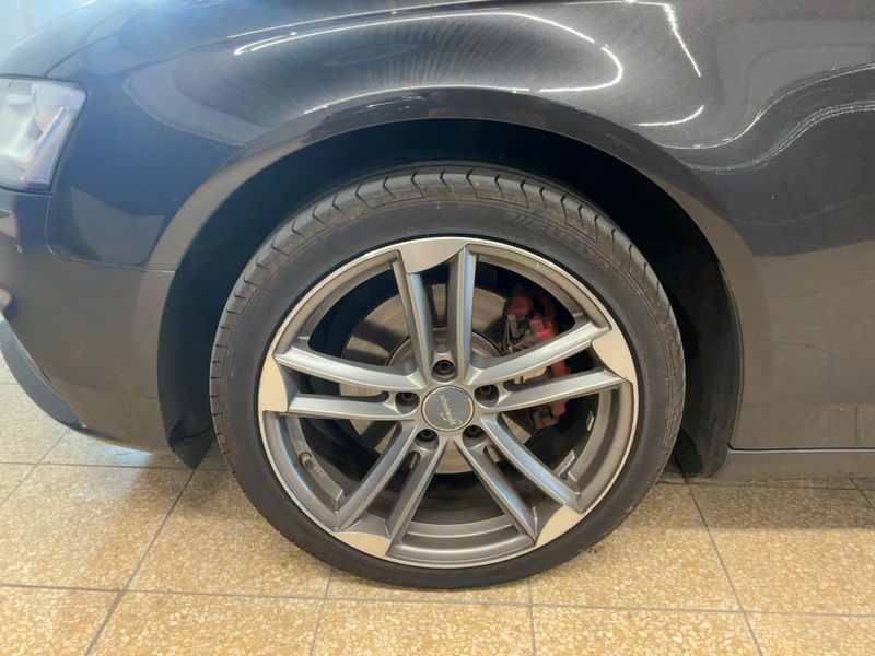 Audi A4 2.0 TDI Ambiente 2013 – снимка 16