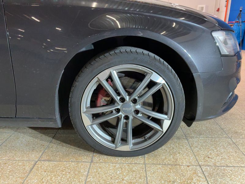 Audi A4 2.0 TDI Ambiente 2013 – снимка 19