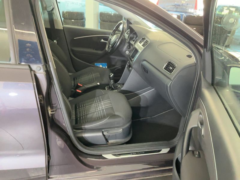 Volkswagen Polo 1.4 TDI Lounge BlueMotion Tech 2016 – снимка 17