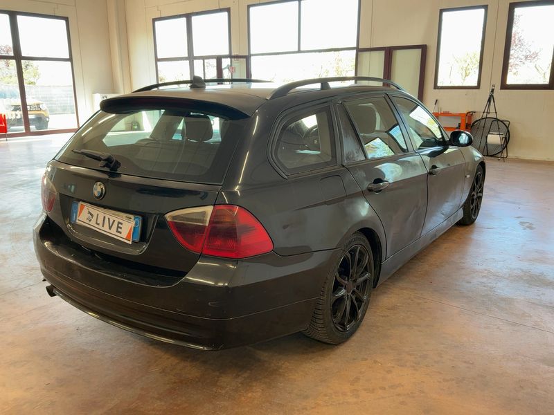 BMW 3er 320d 2006 – снимка на щета