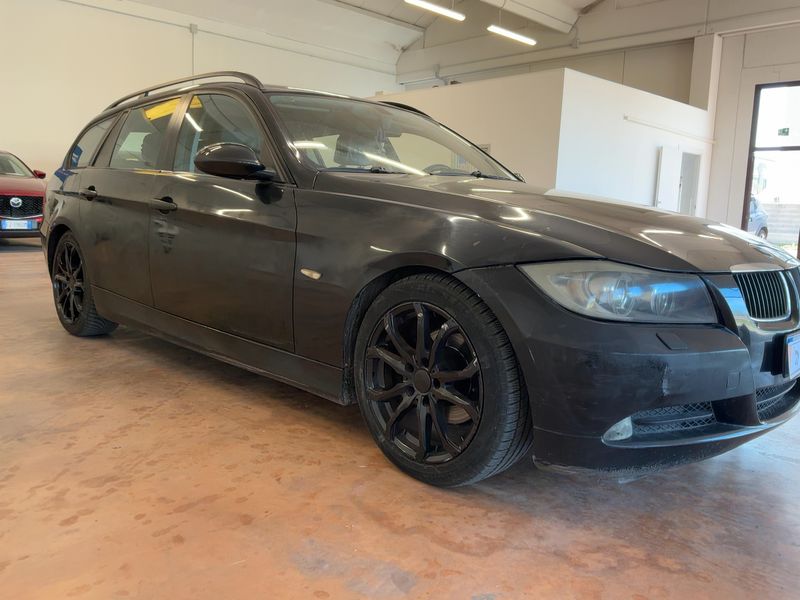 BMW 3er 320d 2006 – снимка на щета
