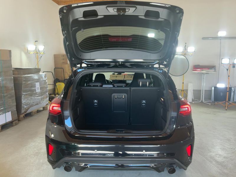 Ford Focus 2.3 EcoBoost ST X 2023 – снимка 16