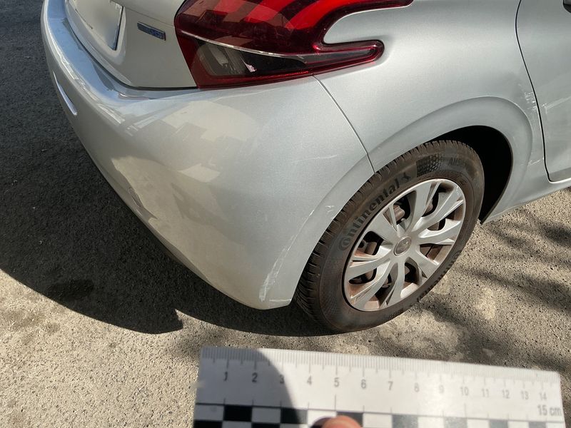 Peugeot 208 1.6 Blue-HDi Active Auto Ecole 2015 – снимка 35