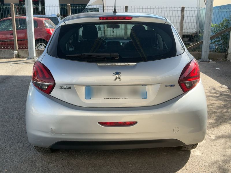 Peugeot 208 1.6 Blue-HDi Active Auto Ecole 2015 – снимка 7