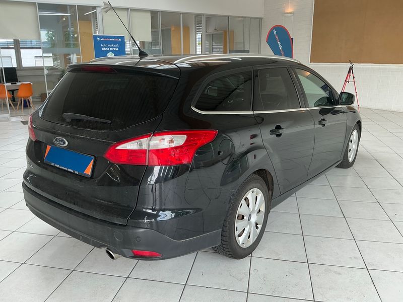 Ford Focus 2.0 TDCi TD Titanium 2013 – снимка 2
