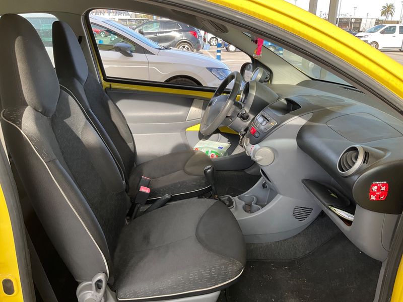 Peugeot 107 1.0 Urban 2009 – снимка 3