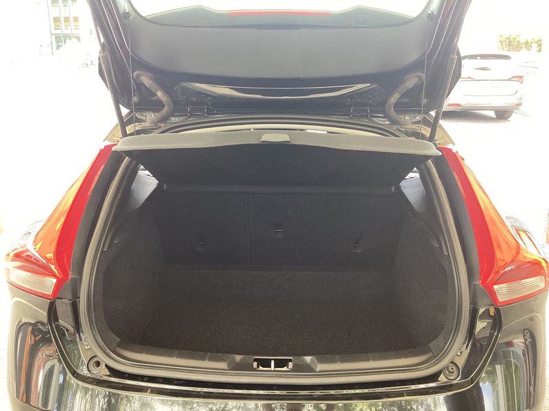 Volvo V40 2.0 D2 Kinetic 2015 – снимка 15