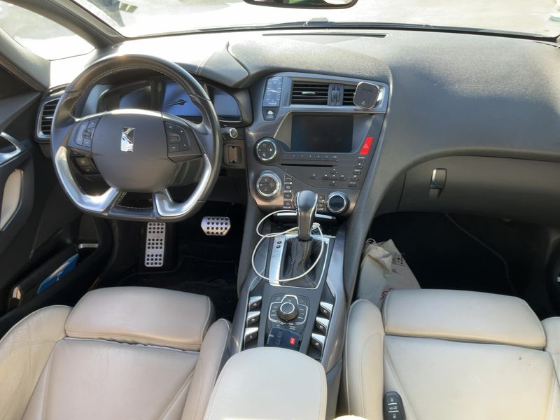 Citroen DS5 1.6 THP SportChic 2015 – снимка 17
