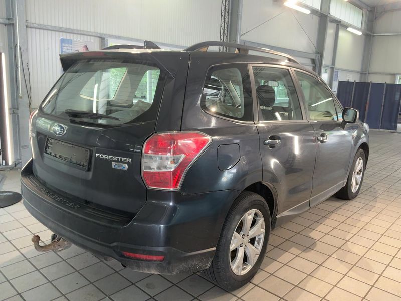 Subaru Forester 2.0 Diesel Active 2015 – снимка 8