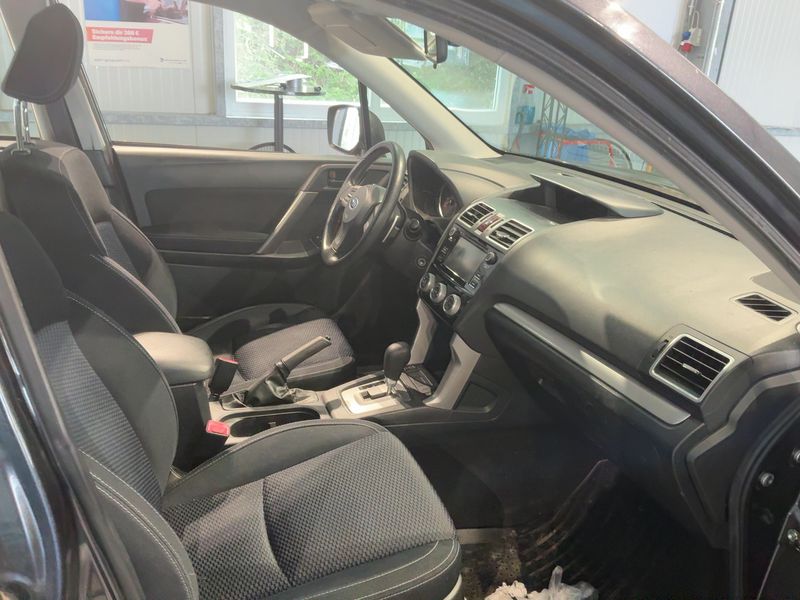 Subaru Forester 2.0 Diesel Active 2015 – снимка 17