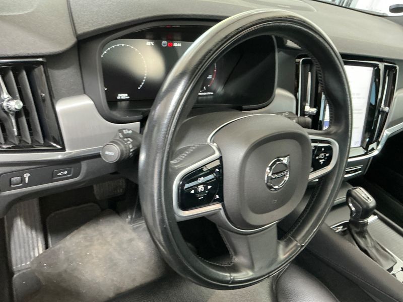 Volvo V90 2.0 D5 Momentum AWD 2018 – снимка 35