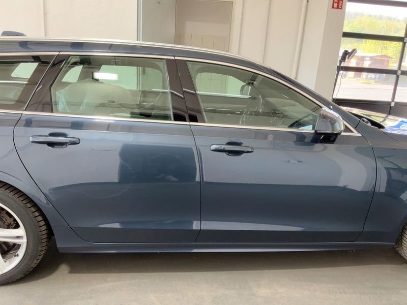 Volvo V90 2.0 D5 Momentum AWD 2018 – снимка 10
