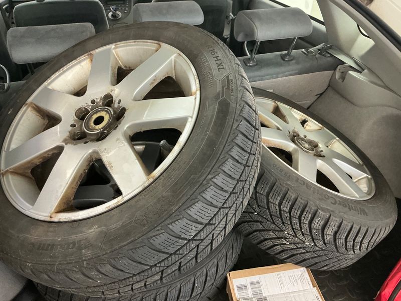 Toyota Prius 1.8 Life 2011 – снимка 15