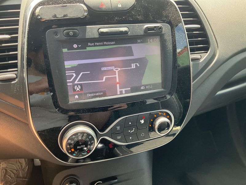 Renault Captur 1.5 dCi Energy Intens 2018 – снимка 28