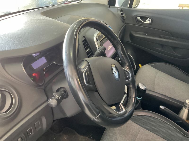 Renault Captur 1.5 dCi Energy Intens 2018 – снимка 27