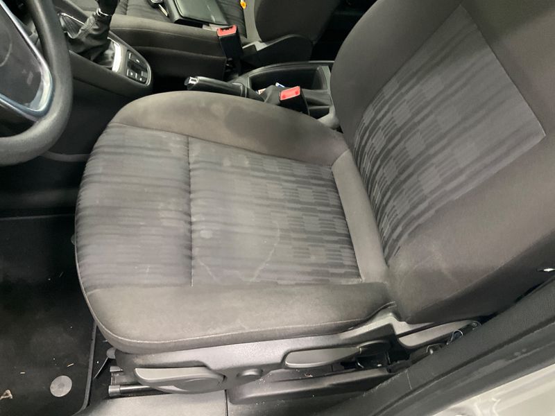 Opel Zafira Tourer 2.0 CDTI Selection 2012 – снимка 36