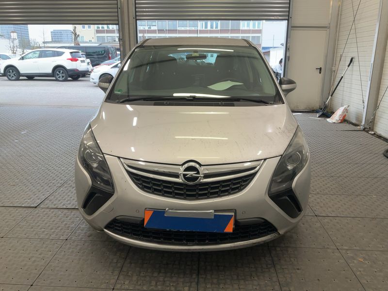 Opel Zafira Tourer 2.0 CDTI Selection 2012 – снимка 14