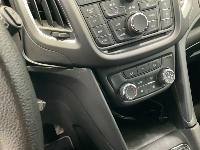 Opel Zafira Tourer 2.0 CDTI Selection 2012 – снимка 37