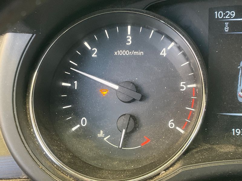 Nissan Pulsar 1.5 Turbodiesel N-Connecta 2015 – снимка 28