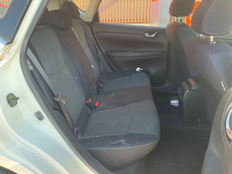 Nissan Pulsar 1.5 Turbodiesel N-Tec 2015 – снимка 19