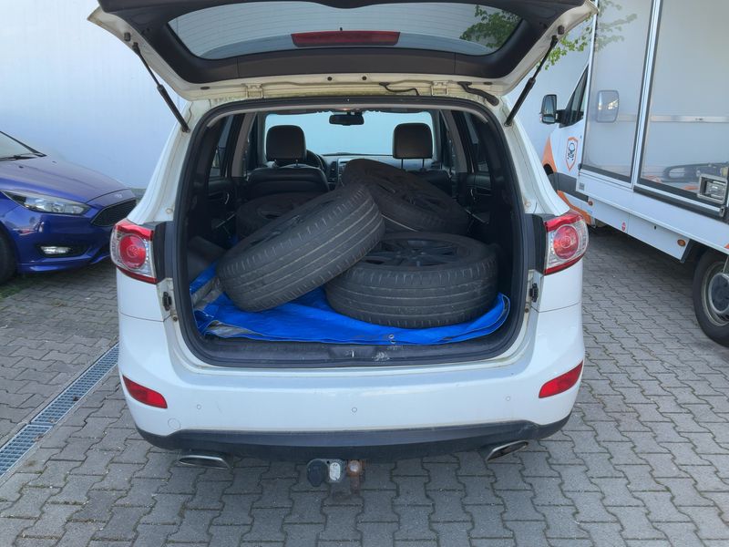 Hyundai Santa Fe 2.0 CRDi Trend 2WD 2012 – снимка 16