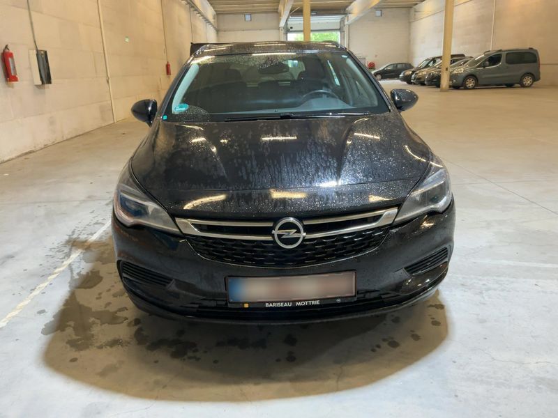 Opel Astra 1.6 CDTI DPF Business 2017 – снимка 14