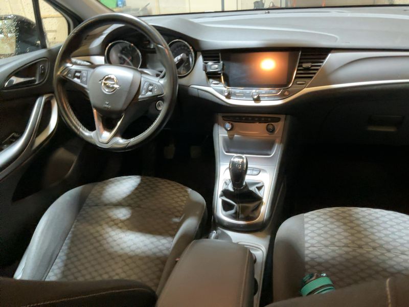 Opel Astra 1.6 CDTI DPF Business 2017 – снимка 17