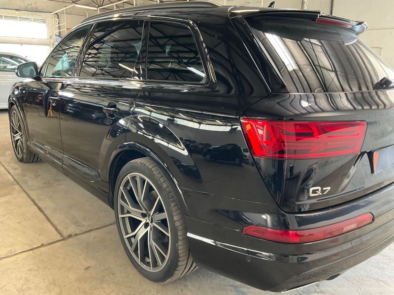 Audi Q7 50 TDI quattro 'S' Edition 2019 – снимка 6