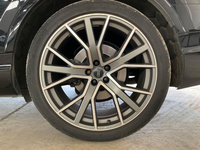 Audi Q7 50 TDI quattro 'S' Edition 2019 – снимка 5