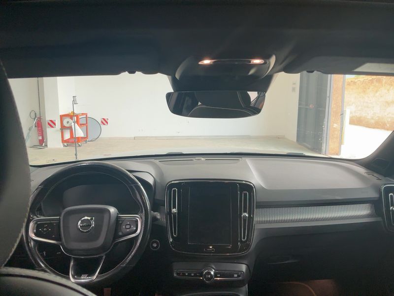 Volvo XC40 2.0 D3 R-Design 2WD 2019 – снимка 17