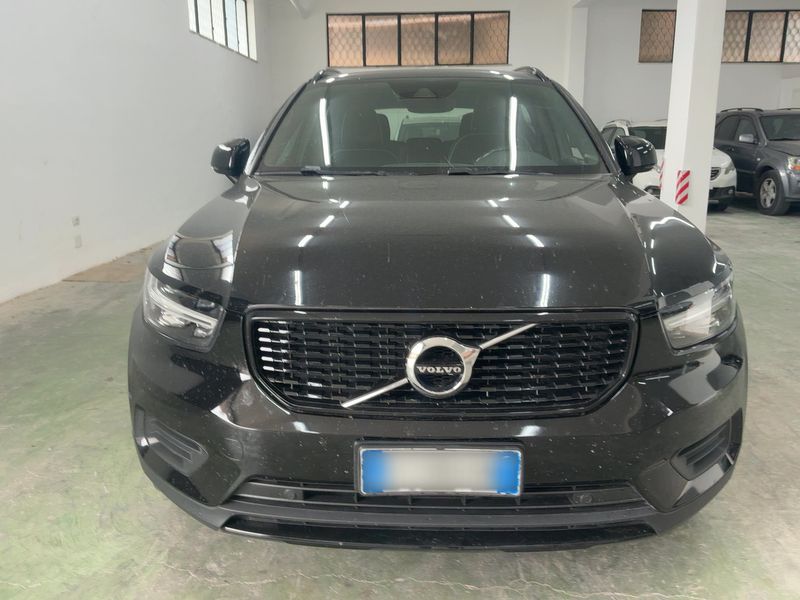Volvo XC40 2.0 D3 R-Design 2WD 2019 – снимка 14