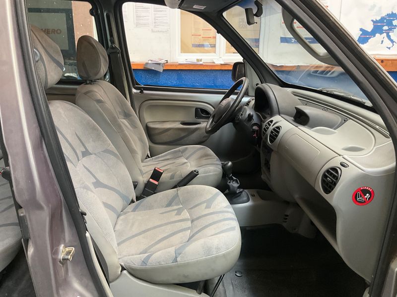 Renault Kangoo 1.9 dTi Expression 2002 – снимка на щета