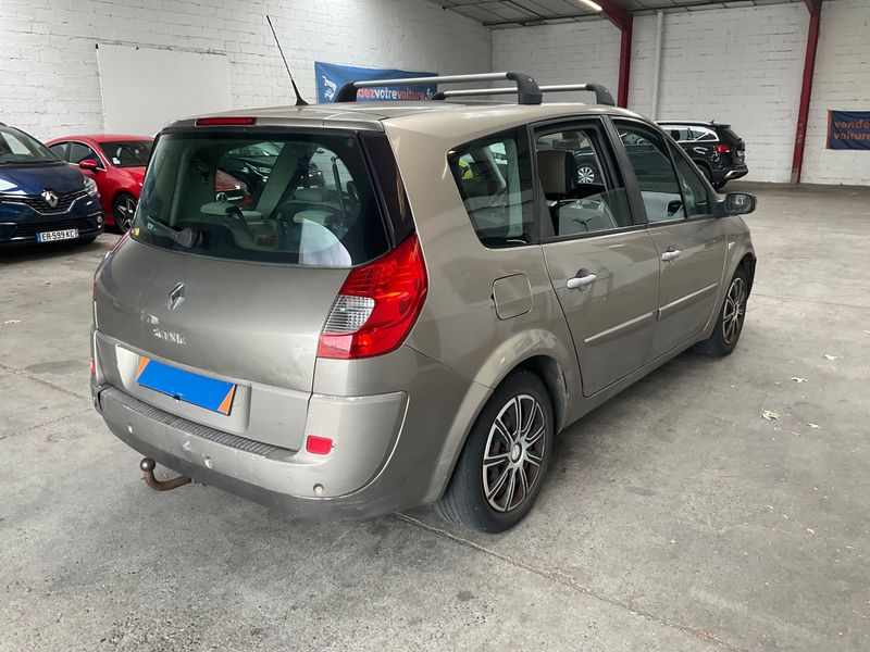 Renault Grand Scenic 1.5 dCi Latitude 2008 – снимка 2