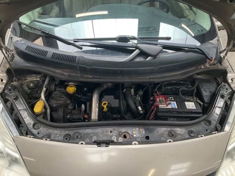 Renault Grand Scenic 1.5 dCi Latitude 2008 – снимка на щета
