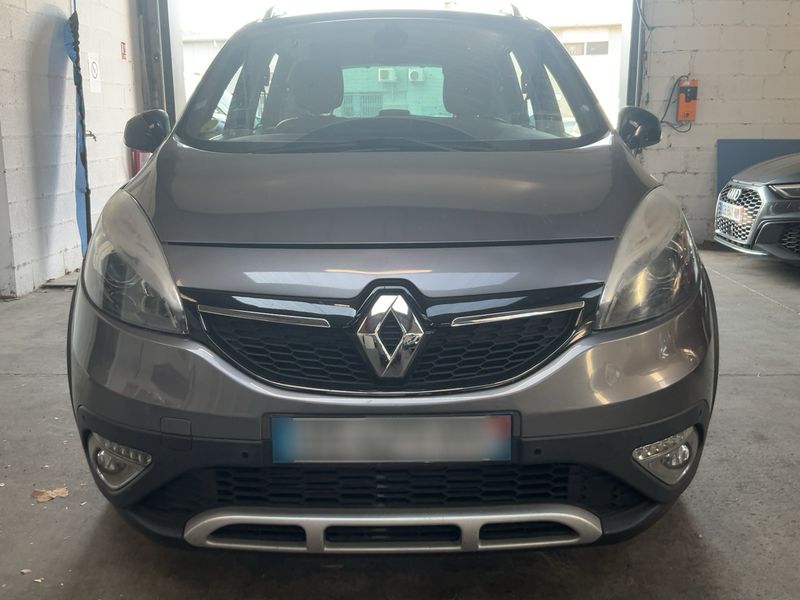 Renault Scenic 1.6 dCi Xmod Bose 2015 – снимка 14